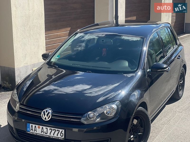 Хэтчбек Volkswagen Golf 2009 в Виннице