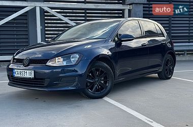 Хэтчбек Volkswagen Golf 2014 в Киеве