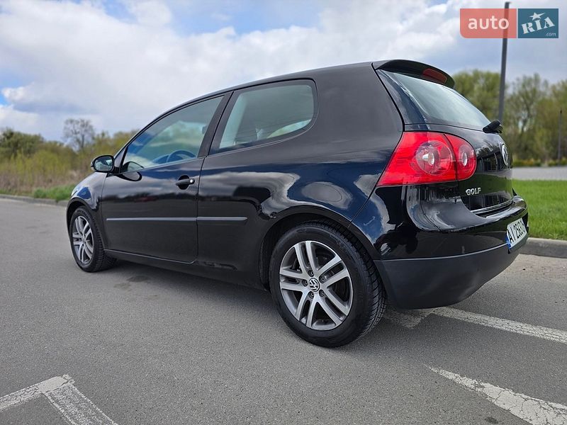Volkswagen Golf 2005