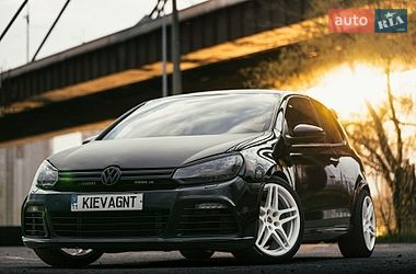 Хэтчбек Volkswagen Golf 2012 в Киеве