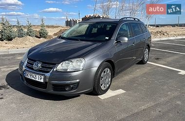 Універсал Volkswagen Golf 2009 в Рівному