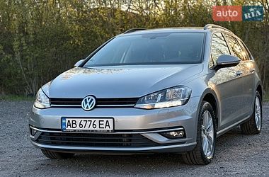 Універсал Volkswagen Golf 2019 в Вінниці