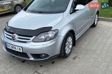 Хэтчбек Volkswagen Golf 2005 в Хмельницком