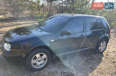 Хэтчбек Volkswagen Golf 2002 в Харькове