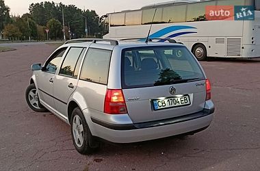 Універсал Volkswagen Golf 2003 в Чернігові