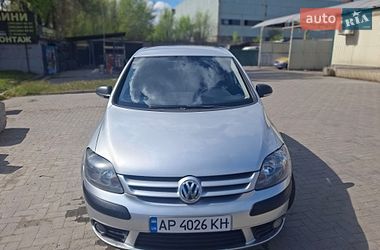 Хэтчбек Volkswagen Golf 2008 в Запорожье