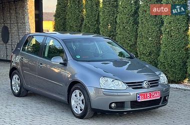 Хетчбек Volkswagen Golf 2007 в Іршаві