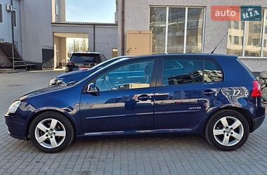 Хэтчбек Volkswagen Golf 2008 в Луцке