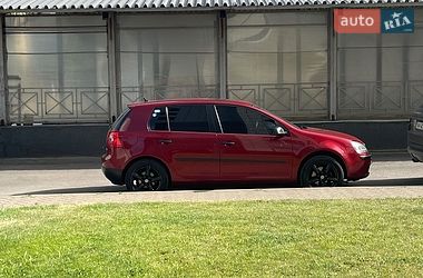 Хетчбек Volkswagen Golf 2003 в Києві