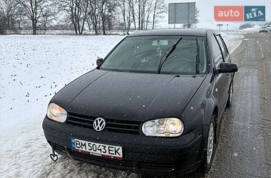 Хэтчбек Volkswagen Golf 2001 в Ромнах