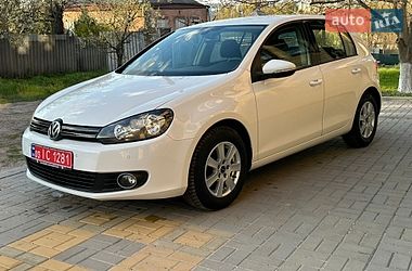 Хэтчбек Volkswagen Golf 2010 в Харькове