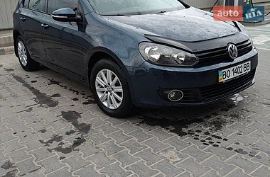 Хэтчбек Volkswagen Golf 2010 в Тернополе