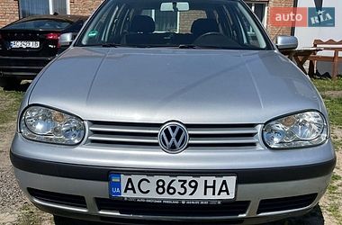 Универсал Volkswagen Golf 2000 в Луцке