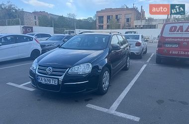 Универсал Volkswagen Golf 2009 в Киеве
