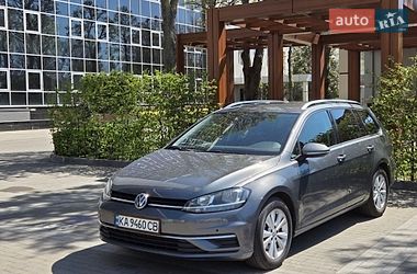 Универсал Volkswagen Golf 2017 в Киеве