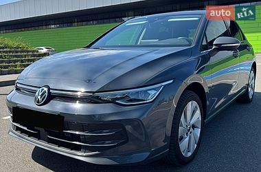 Хэтчбек Volkswagen Golf 2024 в Киеве