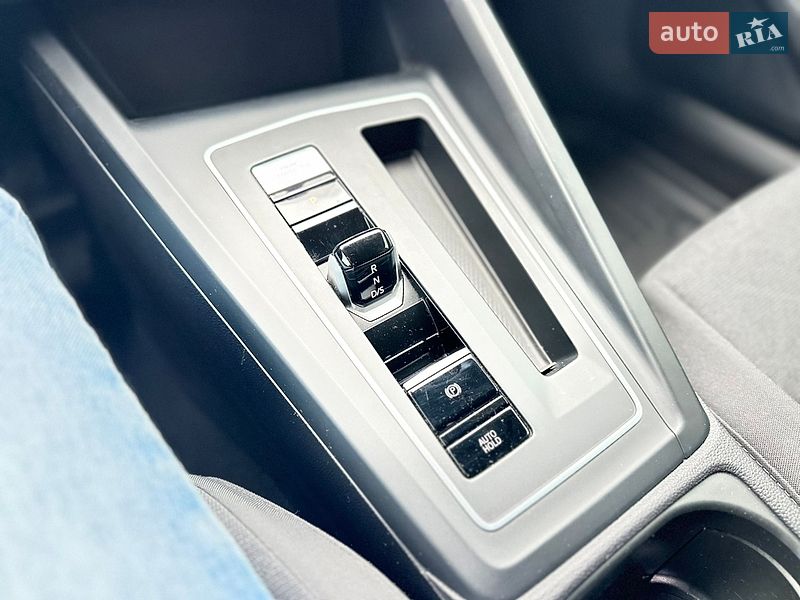 Универсал Volkswagen Golf 2023 в Львове