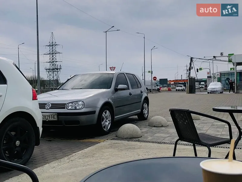 Volkswagen Golf 2002 VIN WVWZZZ1JZ3W355562 фото оголошення 2 з 68