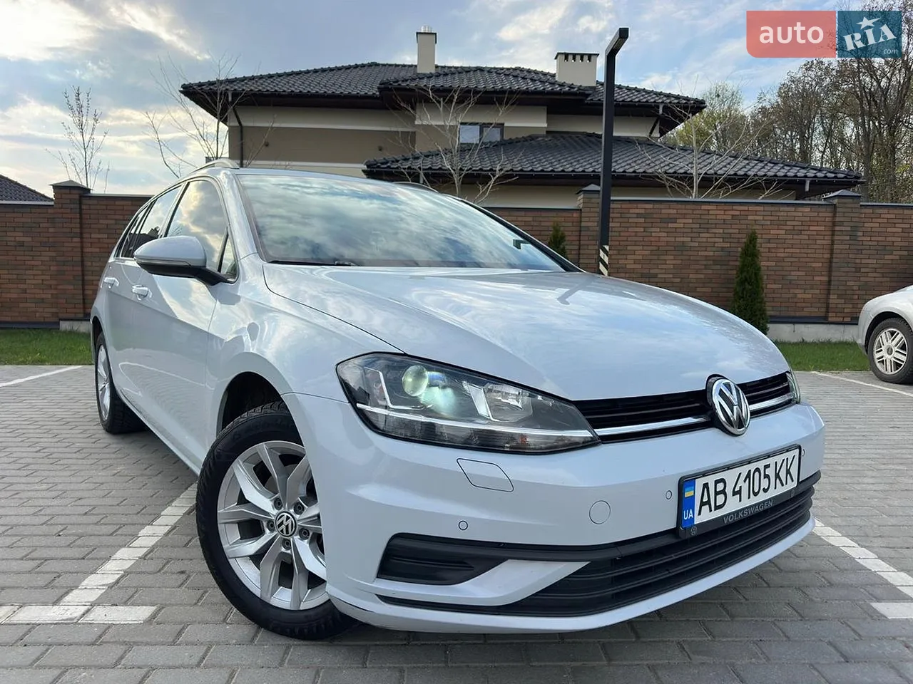 2014 Volkswagen Touareg - мініатюра 39