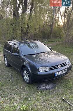 Універсал Volkswagen Golf 2001 в Чернігові