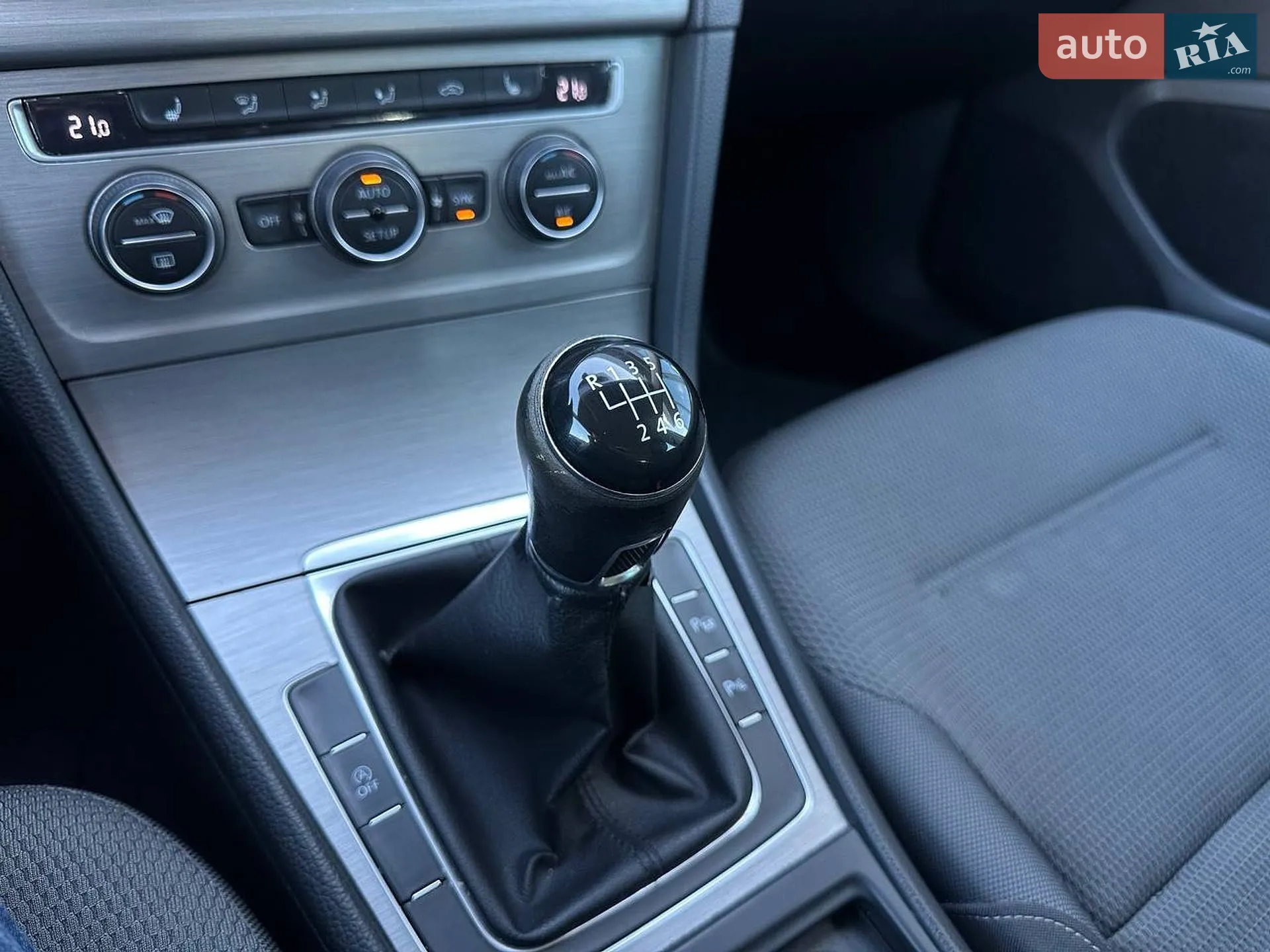 Volkswagen Golf 2013 VIN WVWZZZAUZEP548782 фото оголошення 32 з 33