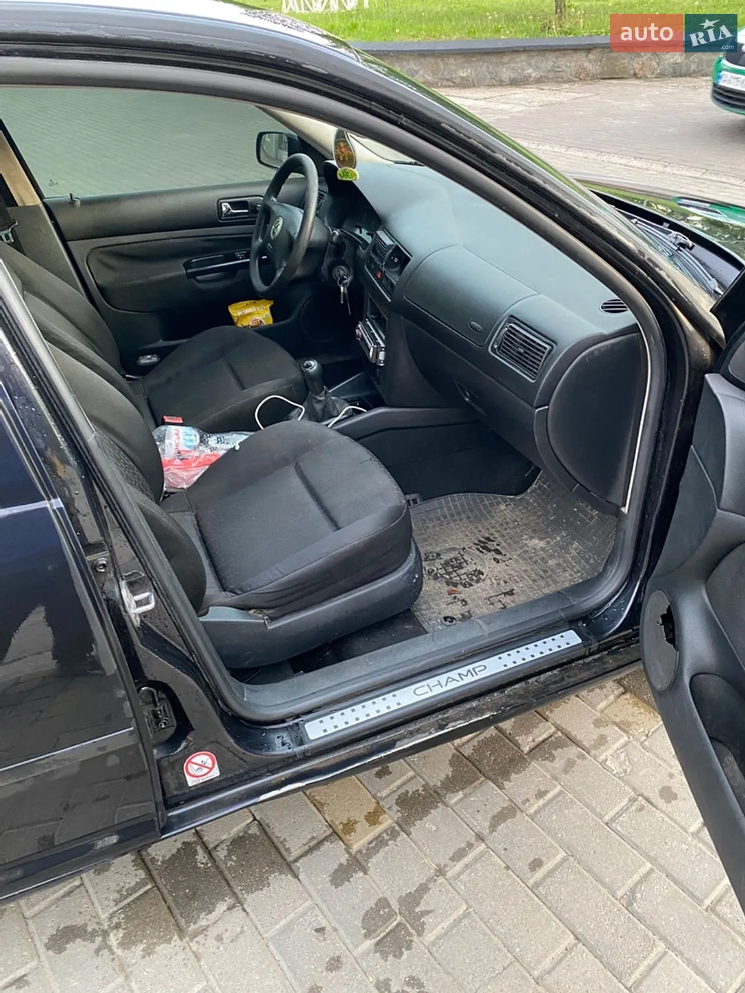 Volkswagen Golf 2002 VIN WVWZZZ1JZ3W290381 фото оголошення 7 з 9