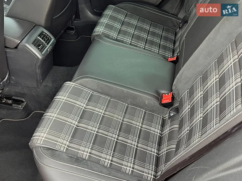 Volkswagen Golf 2016 VIN WVWZZZAUZHW073970 фото оголошення 21 з 55