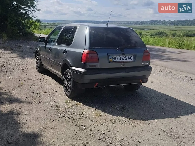 Volkswagen Golf