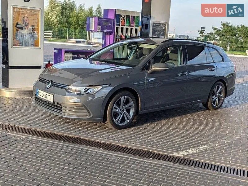 Volkswagen Golf 2021