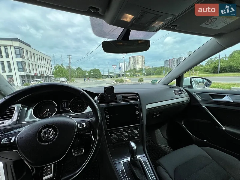 Volkswagen Golf 2017 VIN WVWZZZAUZHP761532 фото оголошення 33 з 80