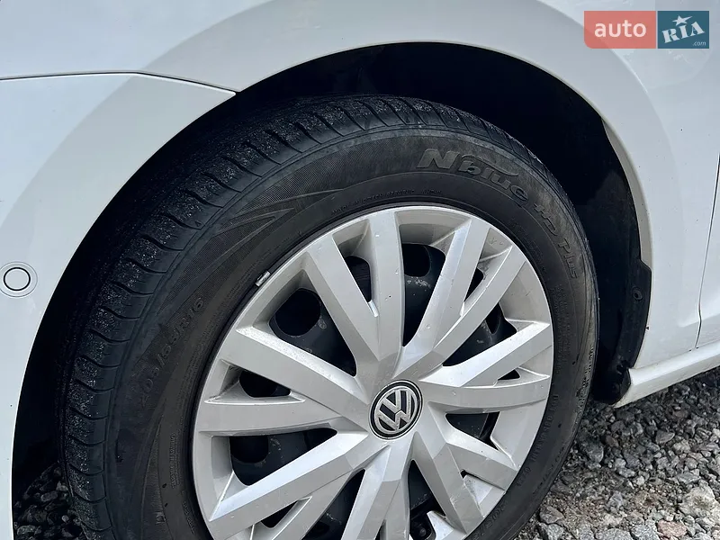 Volkswagen Golf 2017 VIN WVWZZZAUZHP761532 фото оголошення 41 з 80