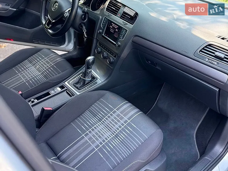 Volkswagen Golf 2015 VIN WVWZZZAUZGP557440 фото оголошення 21 з 63