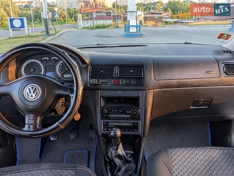 Volkswagen Golf 2003 VIN WVWZZZ1JZ3W493422 фото оголошення 8 з 43