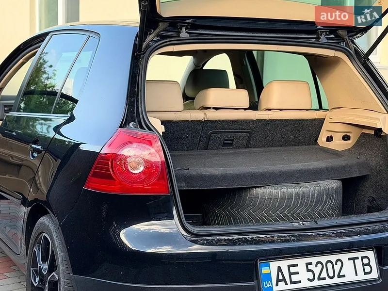 Volkswagen Golf 2005 VIN WVWZZZ1KZ5W217564 фото оголошення 10 з 52