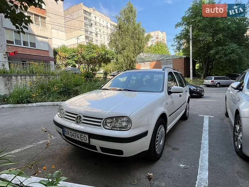 Volkswagen Golf