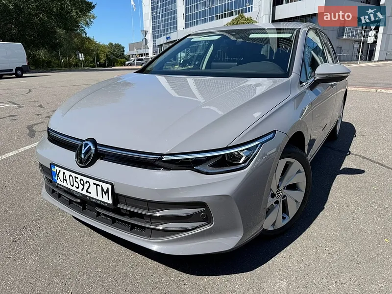 Volkswagen Golf 2025