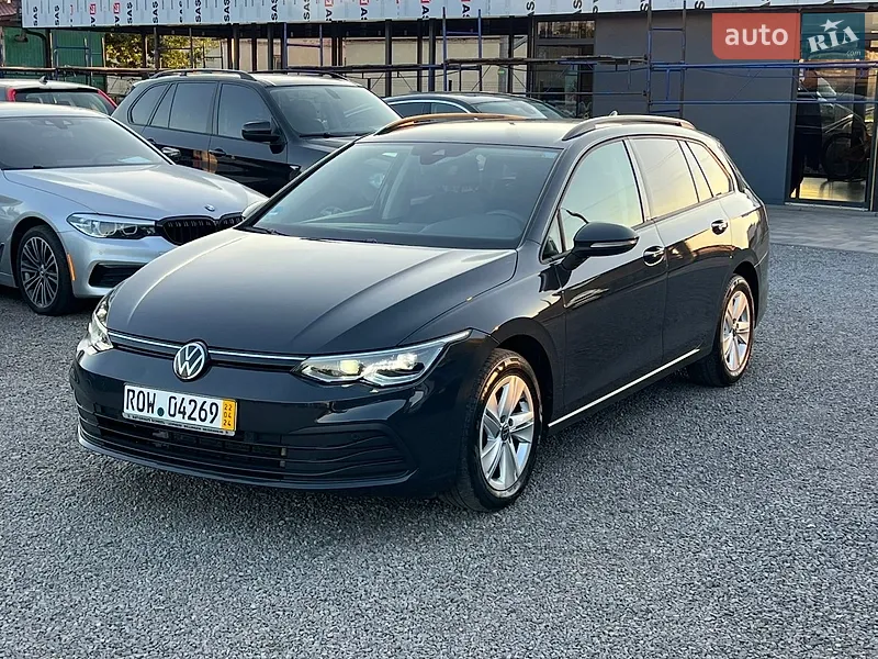 Volkswagen Golf 2021
