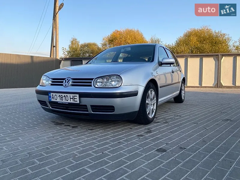 Volkswagen Golf
