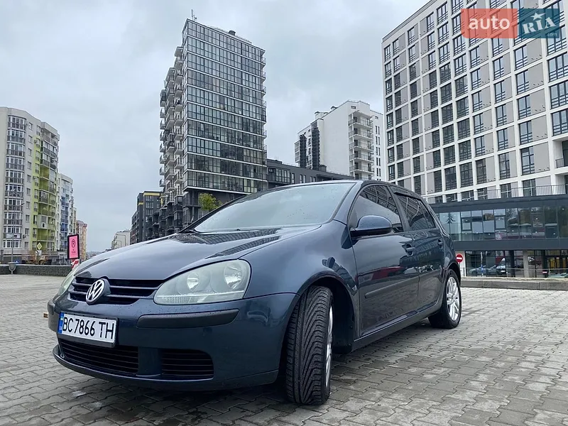 Volkswagen Golf 2004