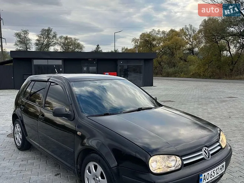 Volkswagen Golf
