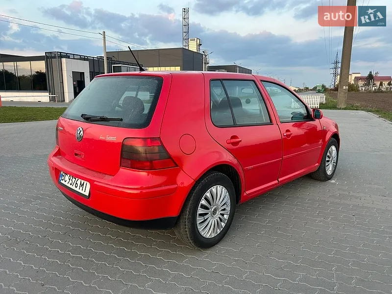 Volkswagen Golf