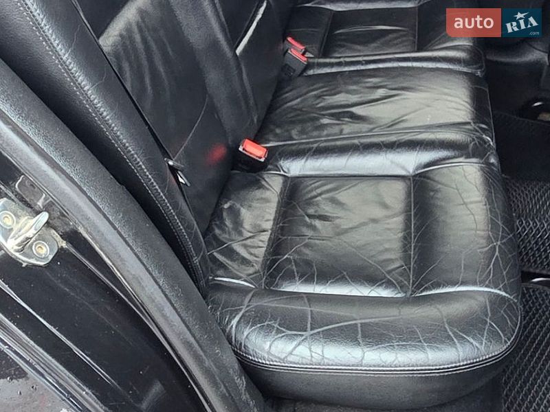 Хэтчбек Volkswagen Golf 1999 в Черновцах