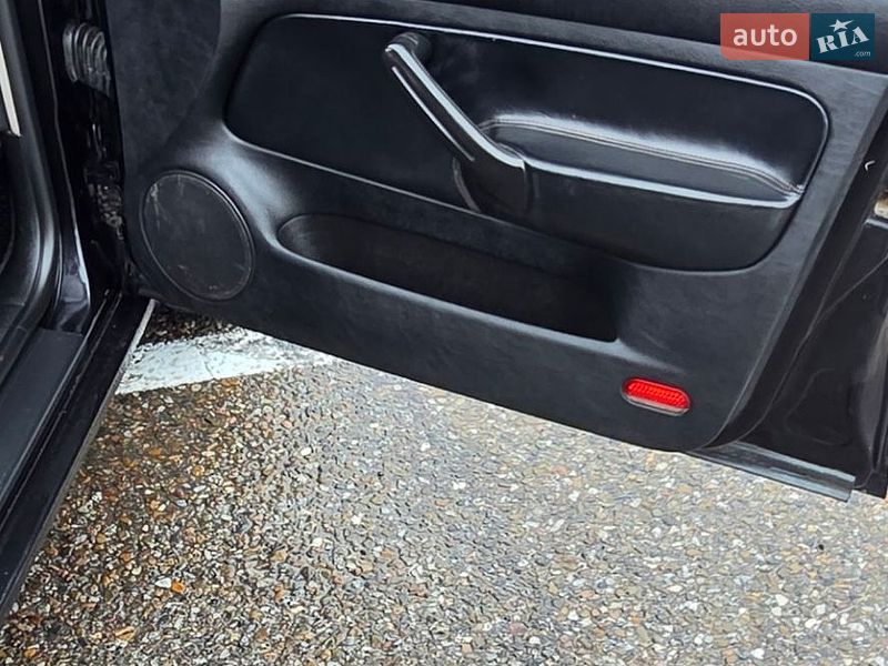 Хэтчбек Volkswagen Golf 1999 в Черновцах