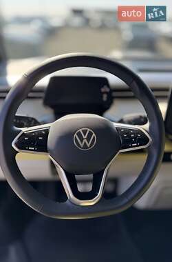 Минивэн Volkswagen I.D. Buzz 2023 в 