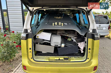 Минивэн Volkswagen I.D. Buzz 2023 в 