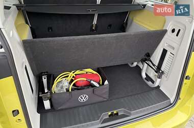 Минивэн Volkswagen I.D. Buzz 2023 в 