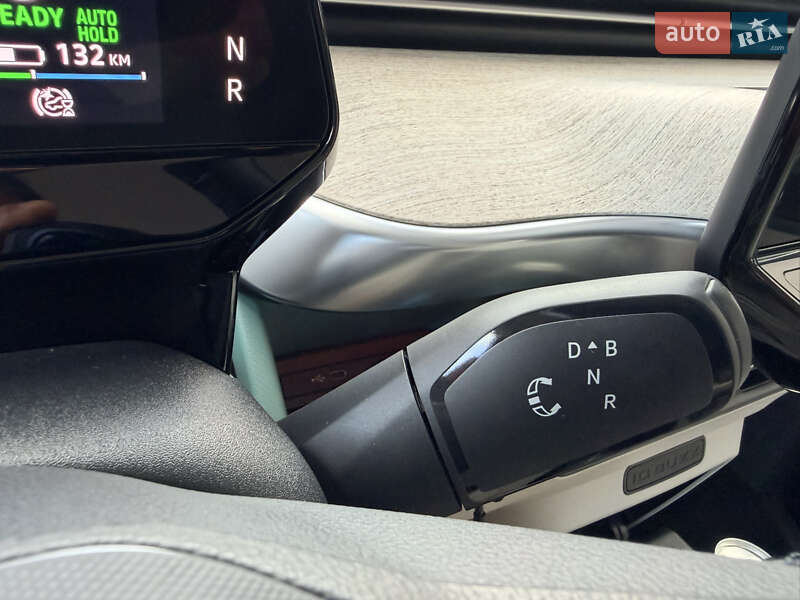 Мінівен Volkswagen I.D. Buzz 2023 в Рівному