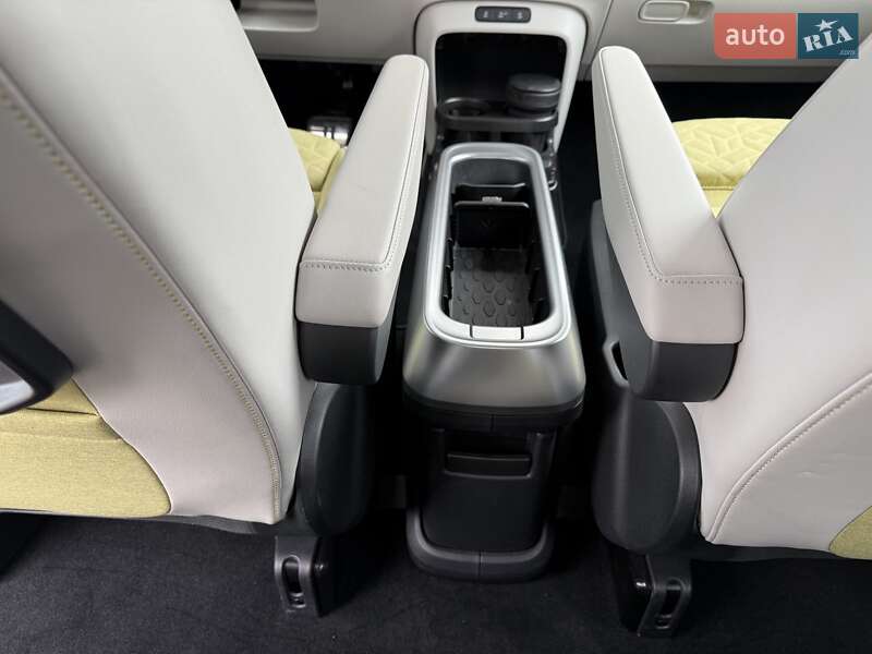 Минивэн Volkswagen I.D. Buzz 2023 в Хмельницком фото 36 Минивэн Volkswagen I.D. Buzz 2023 в Хмельницком