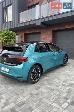Хетчбек Volkswagen ID.3 2022 в Снятині