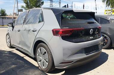 Хэтчбек Volkswagen ID.3 2022 в Киеве